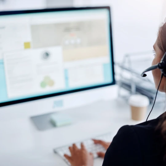 Structured hospital communication processes supporting accurate call handling and message delivery.